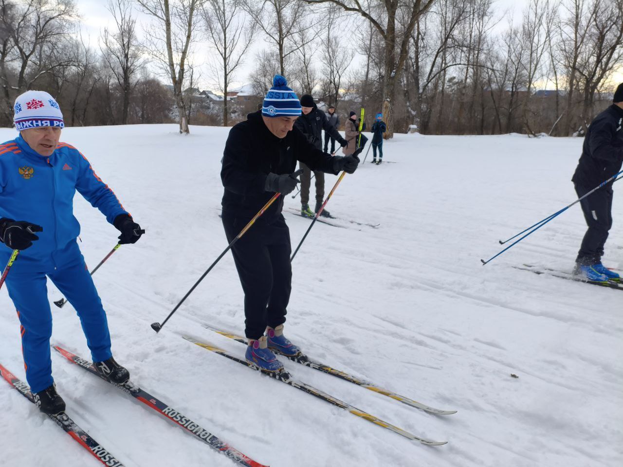 Семейный праздник спорта: в Сорочинске прошла Рождественская лыжная гонка