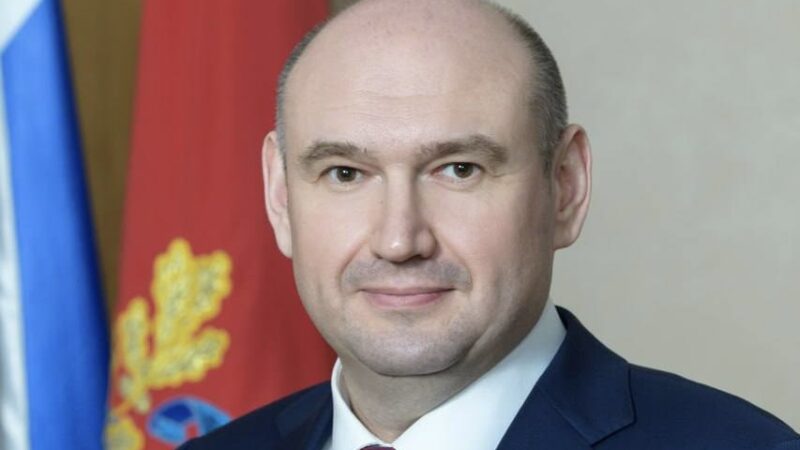 Евгений Солнцев поздравил следователей Оренбуржья с 15-летием ведомства