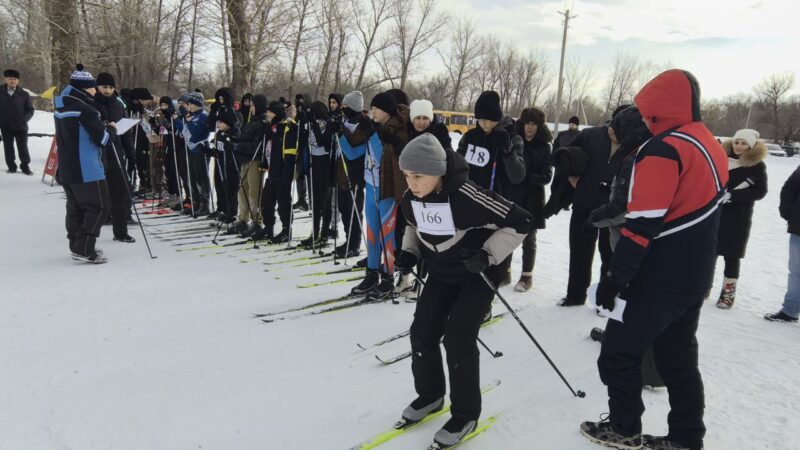 В парке Победы прошли лыжные гонки памяти героев СВО