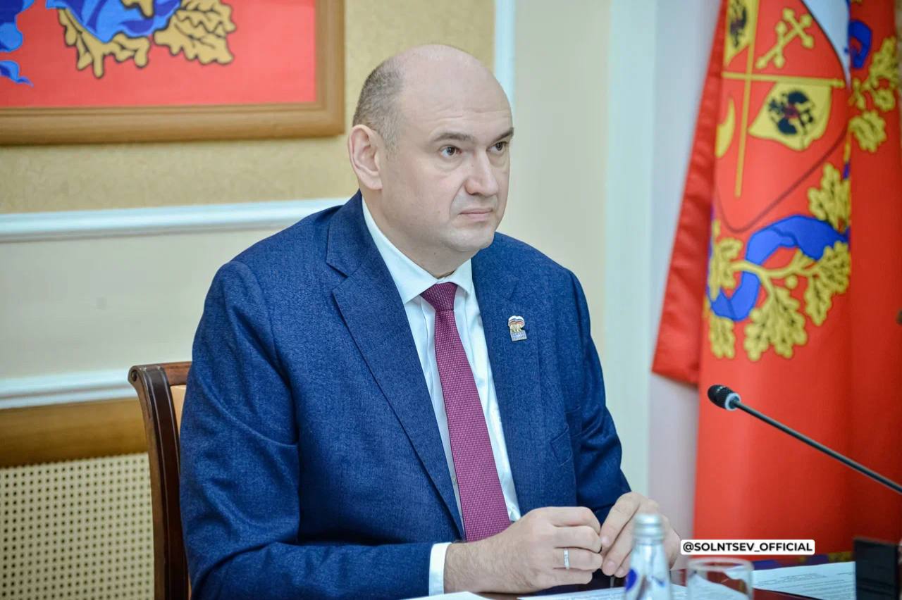 Оренбуржье скорбит: Евгений Солнцев выразил соболезнования Брянской области в связи с гибелью людей в результате ракетного удара ВСУ
