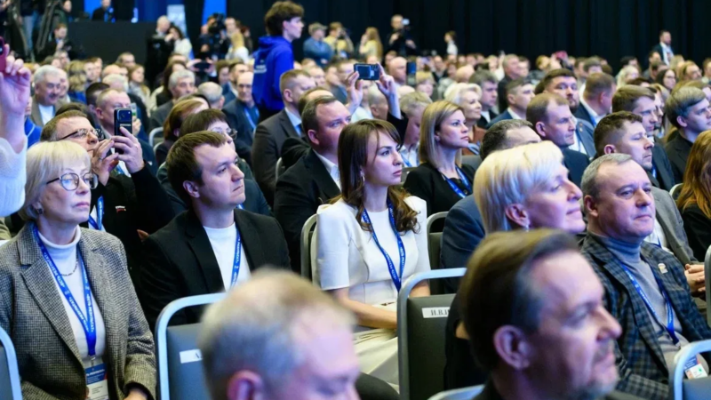 На окружном форуме «Единой России» оренбуржцы поделились опытом по поддержке детей и молодежи