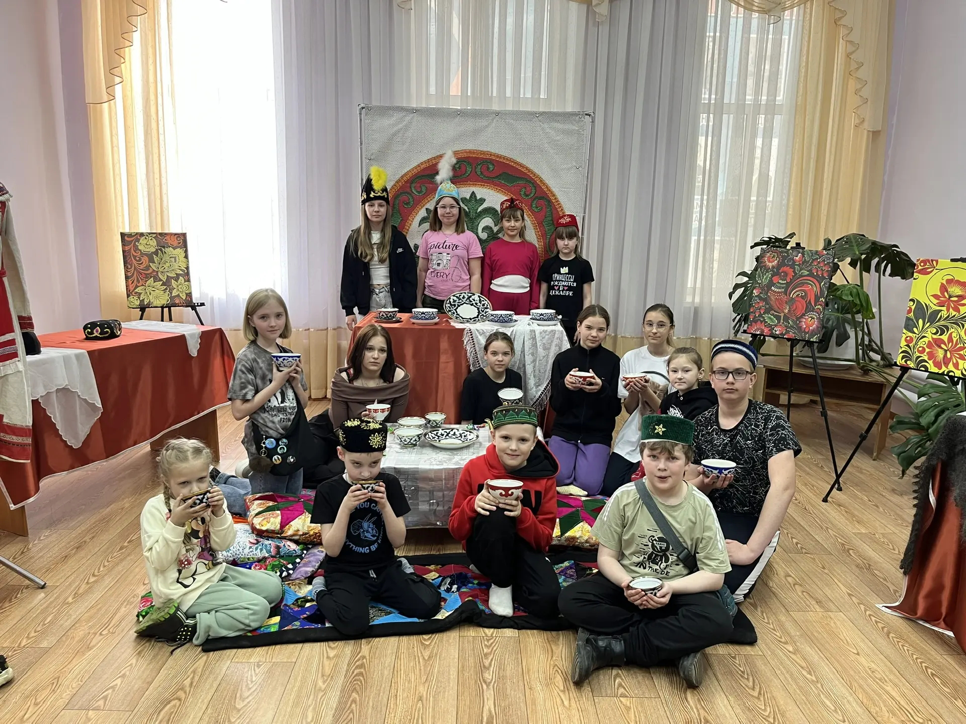 Путешествие по культурам: юные сорочинцы прикоснулись к традициям народов России