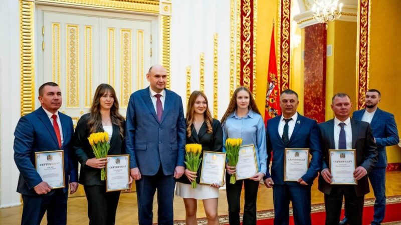Высокие награды героев спорта