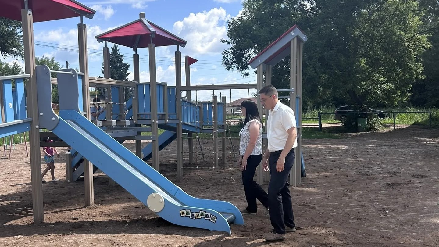 В селе Елатомка Бугурусланского района появится новая детская площадка