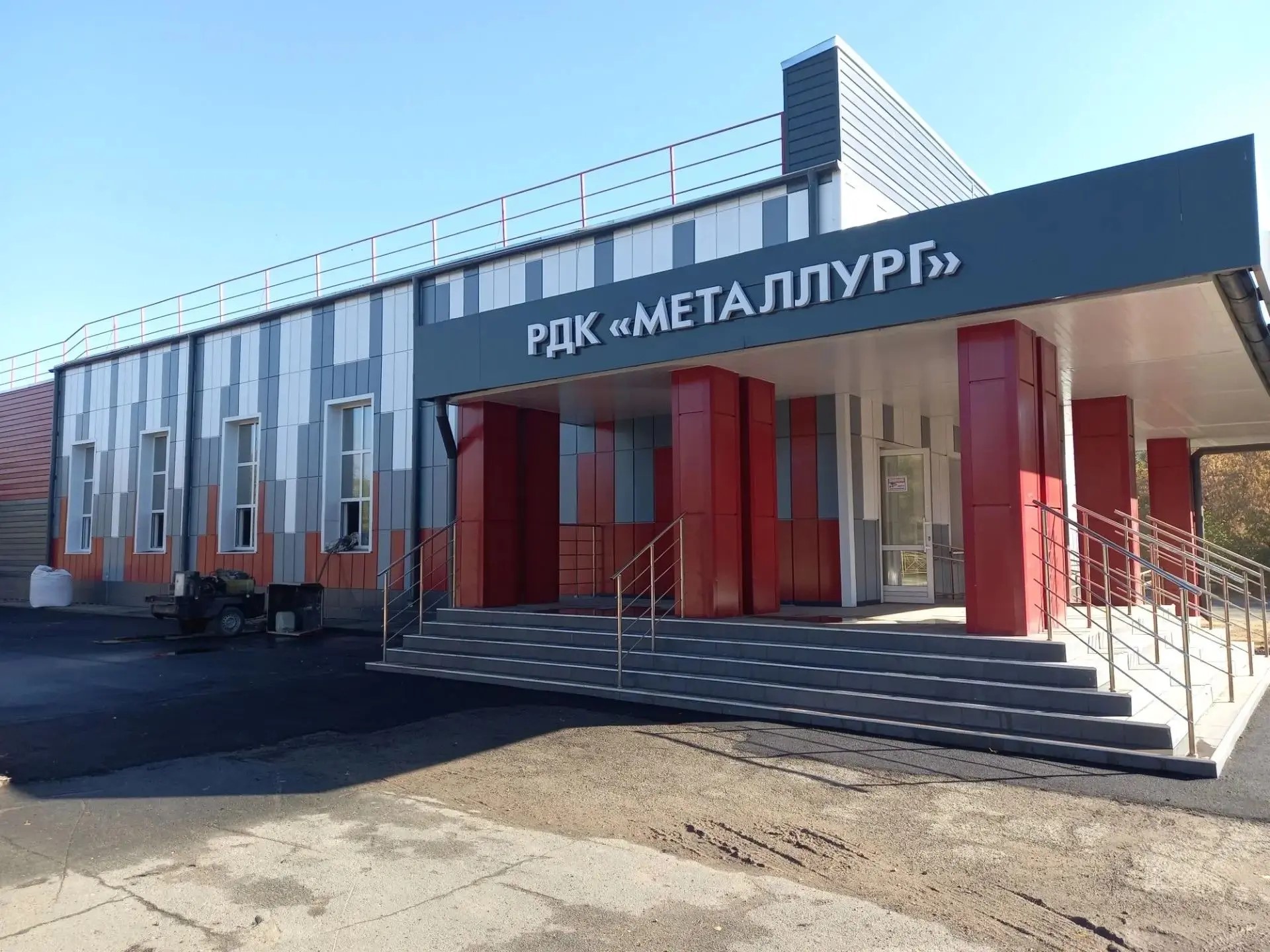 В Светлинском районе продолжается капитальный ремонт Дома культуры «Металлург»  