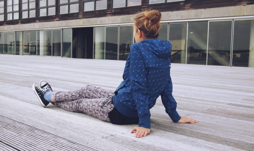 Студентка оренбургского вуза ответит за взятку преподавателю