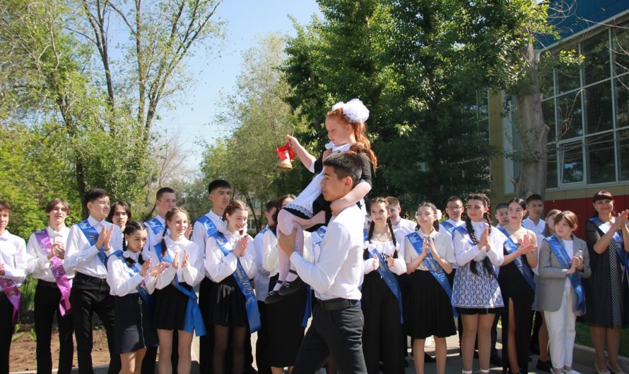 Для девятиклассников Ясненского городского округа прозвенел последний звонок
