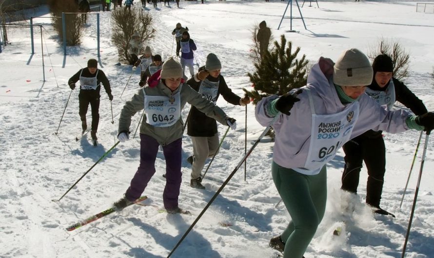 В морозный субботний день ясненцы вышли на «Лыжню России»