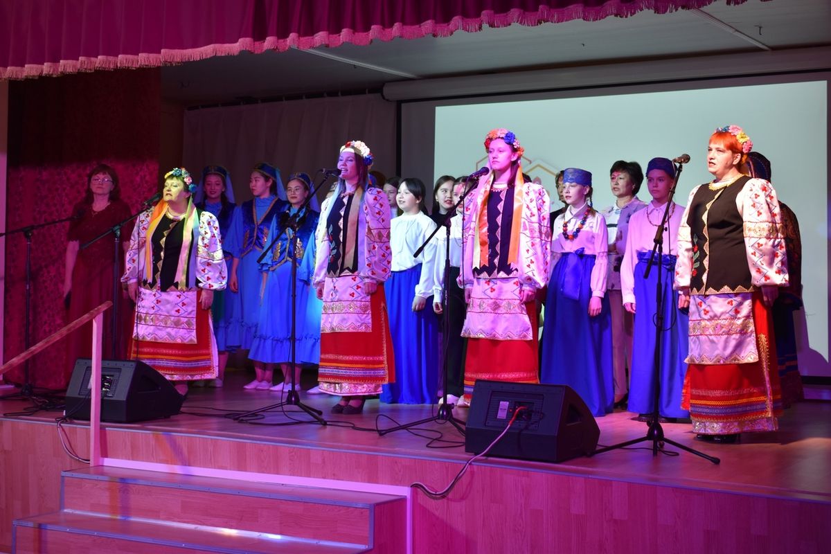 Яник николенко би 2. Alone xylø. Небо на земле сети текст. Сети ремикс. Большой сети песня.