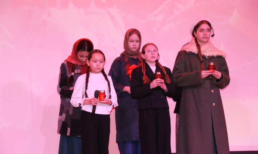 В Ясном состоялась премьера спектакля «900 дней мужества»