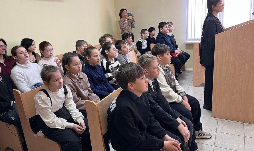 Школьники побывали на постановочном судебном процессе