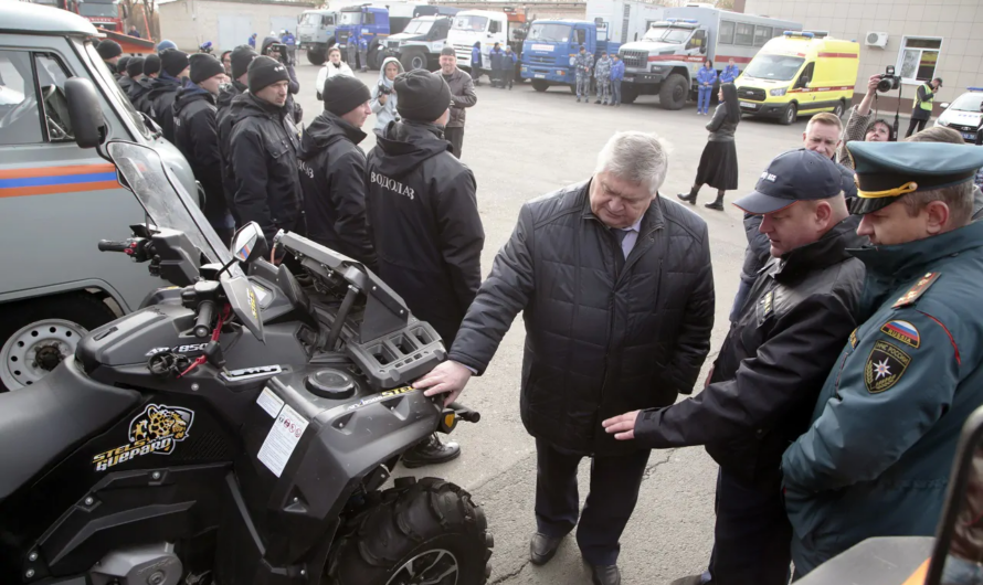 Вице-губернатор Сергей Балыкин проверил готовность спасательной техники к зиме