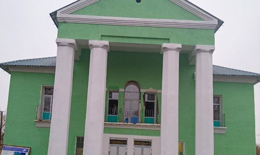 Реконструкция клуба поселка Новорудный в Новотроицке будет завершена до конца года