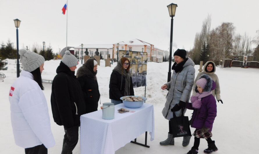 Студенты-волонтеры провели акцию “Блокадный хлеб”