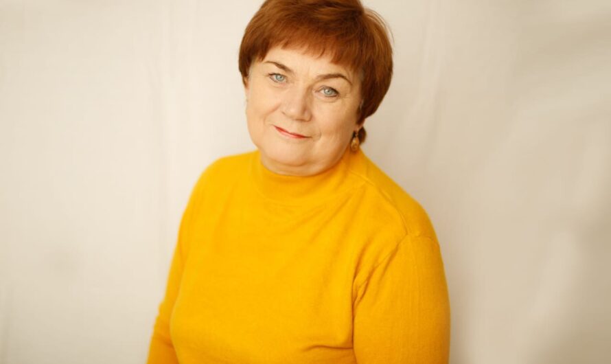 Октябрьские волонтеры каждой клеткой и стежкой приближают победу