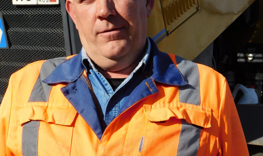 Октябрьские дорожники выполняют задачи “ровно и гладко”