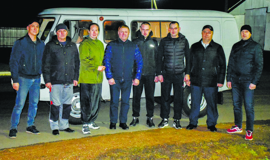 Очередной гуманитарный груз из Октябрьского района отправился на передовую