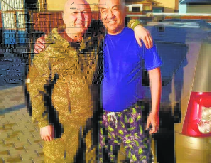 Мы вместе с бойцами и страной