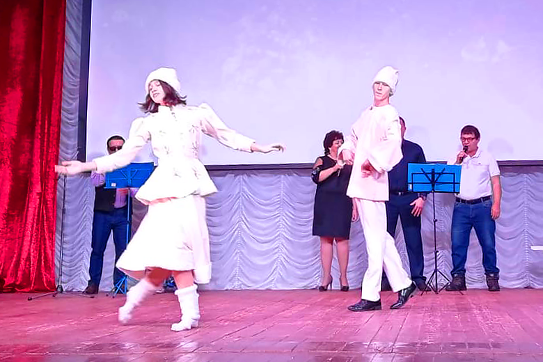 В Курманаевке состоялся большой новогодний концерт
