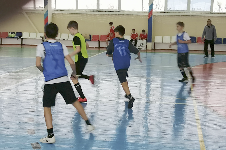 В Курманаевке прошел турнир по мини-футболу