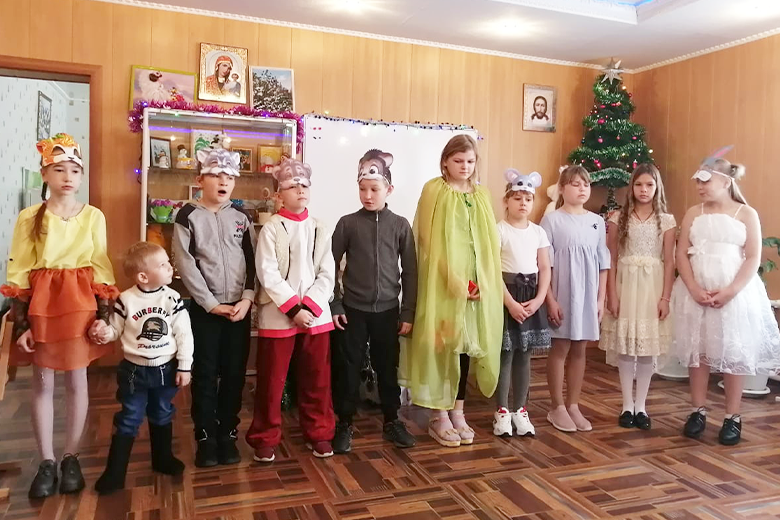 В Ефимовской воскресной школе состоялся рождественский концерт