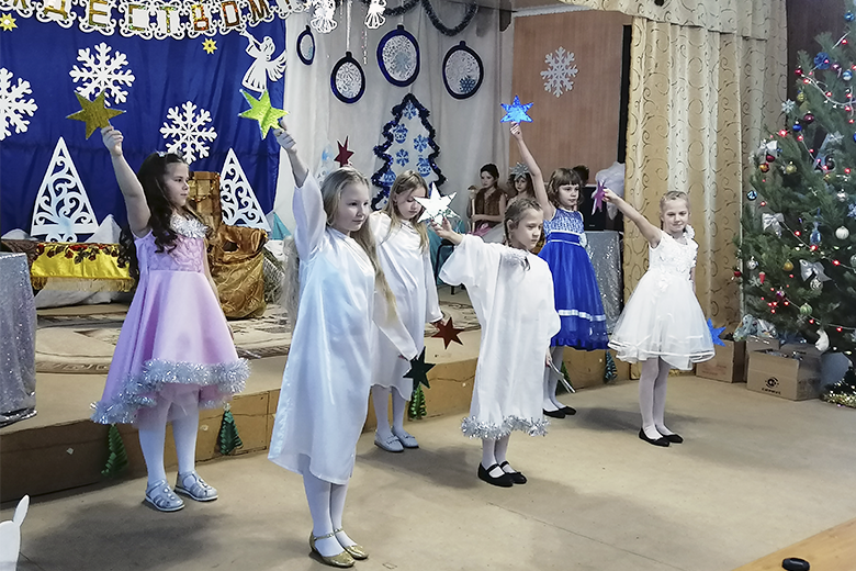 В Курманаевской воскресной школе состоялся рождественский утренник