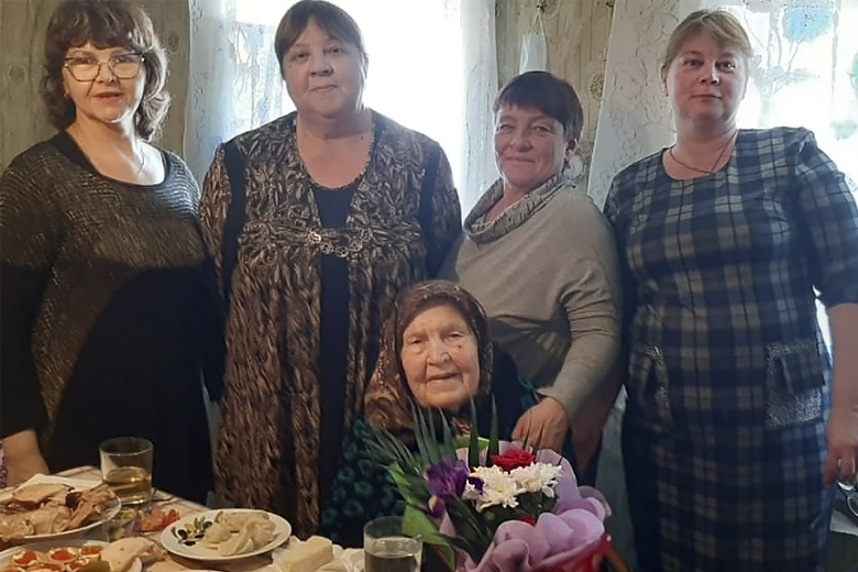 В Курманаевском районе сегодня поздравляют ветерана Великой Отечественной войны