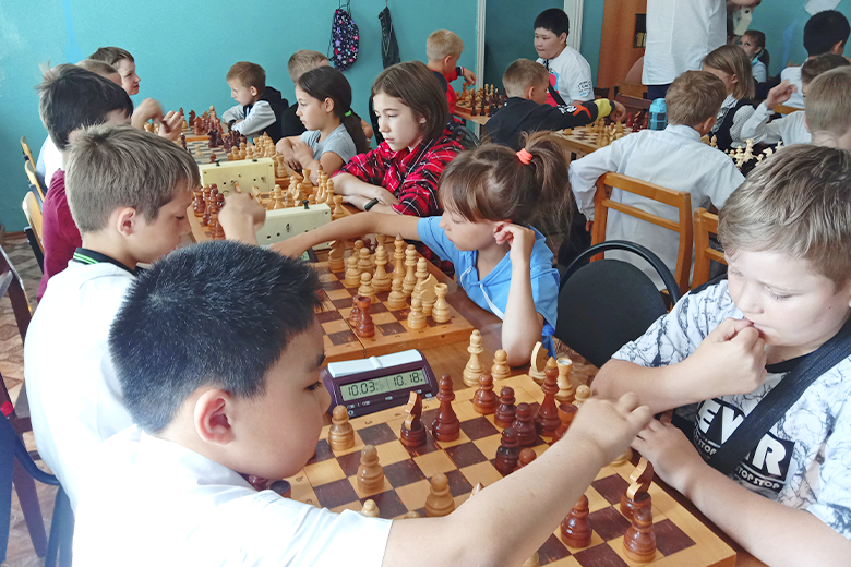 В Курманаевке завершились районные соревнования по шахматам среди младших школьников