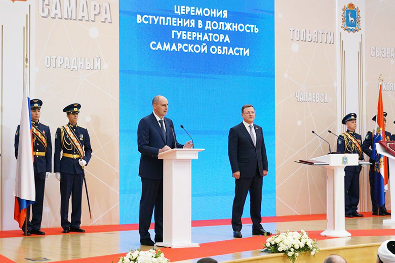 Глава Оренбуржья Денис Паслер лично приветствовал вновь избранного губернатора Самарской области