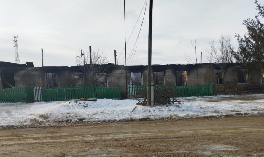 Пожар в Курманаевском районе оставил без крова четыре семьи