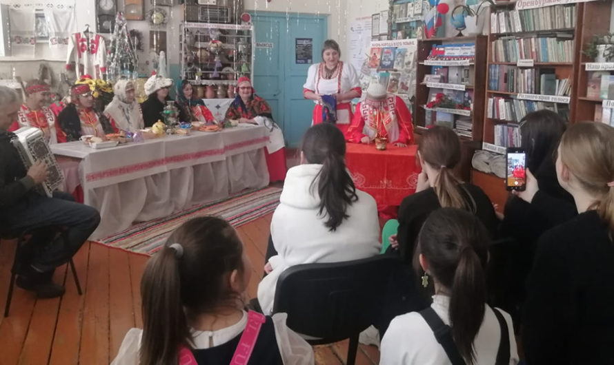 В Курманаевском районе жители чувашского села отметили старинный национальный праздник Рождества – «Сурхури»