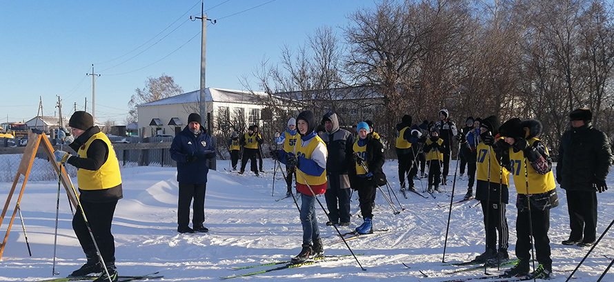 Курманаевские лыжники открыли соревновательный сезон