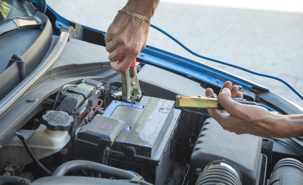 Как правильно прикурить машину: порядок подключения проводов и 6 опасных ошибок