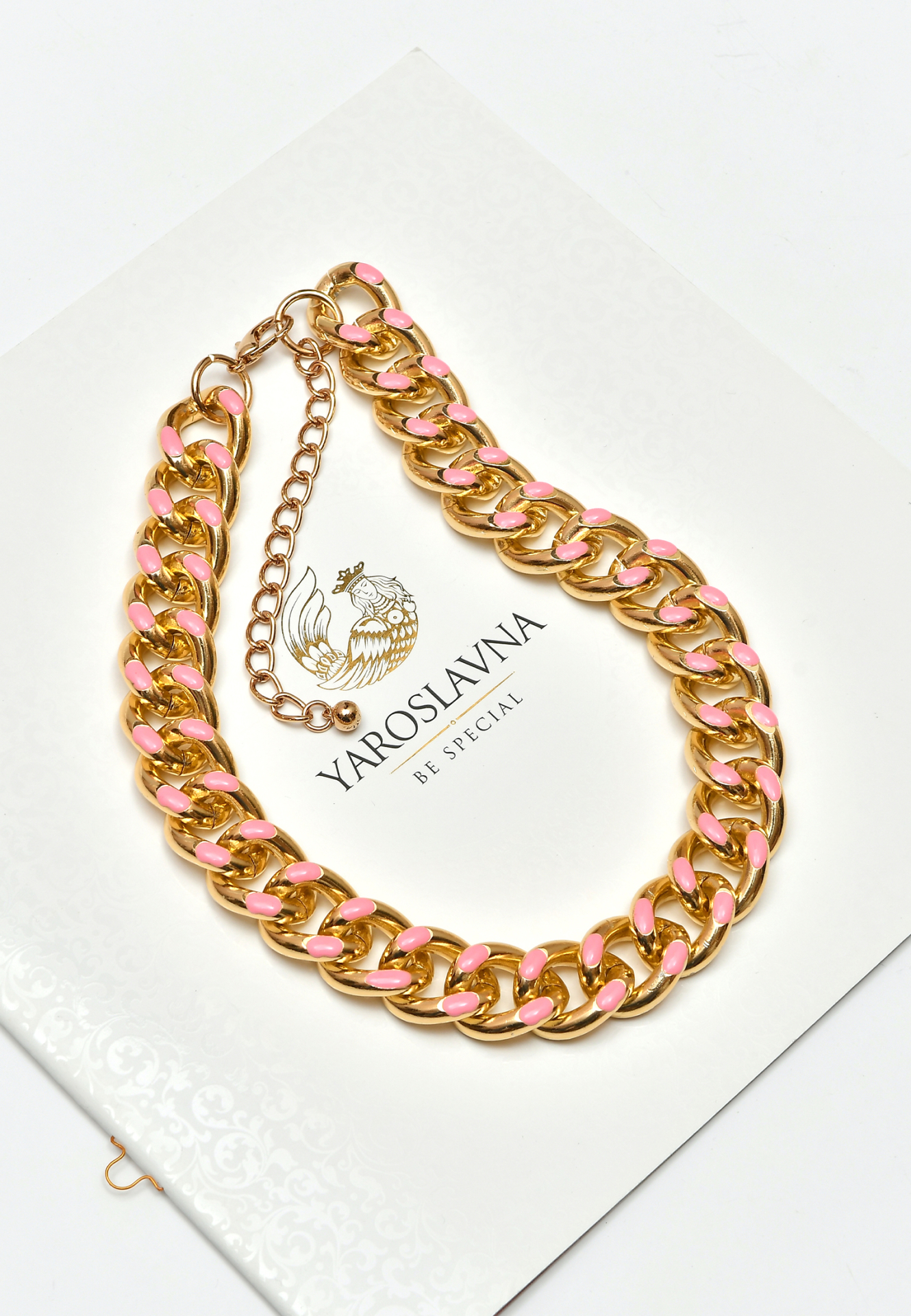 Color chain