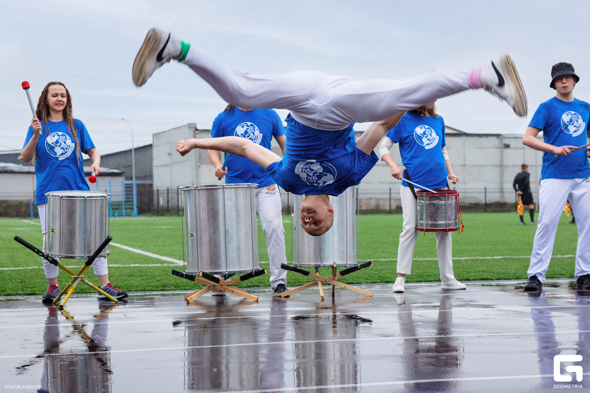 Геометрия иркутск. Abada-Capoeira, Воронеж. Капуэйро Абада Воронеж. Капоэйра Уссурийск. Силовое многоборье.