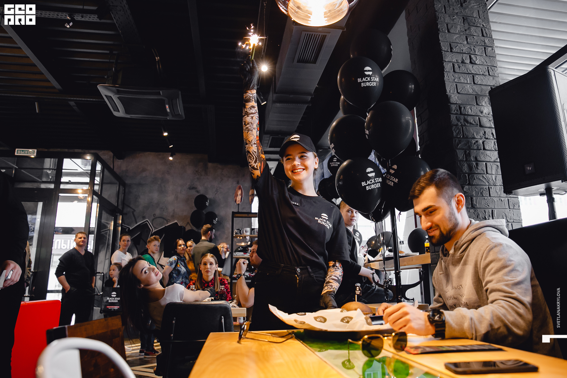 Кафе тимати. Бургерная Тимати. Тимати ресторан Black Star Burger. Бургерная Тимати в Москве. Бургер Тимати в Москве.