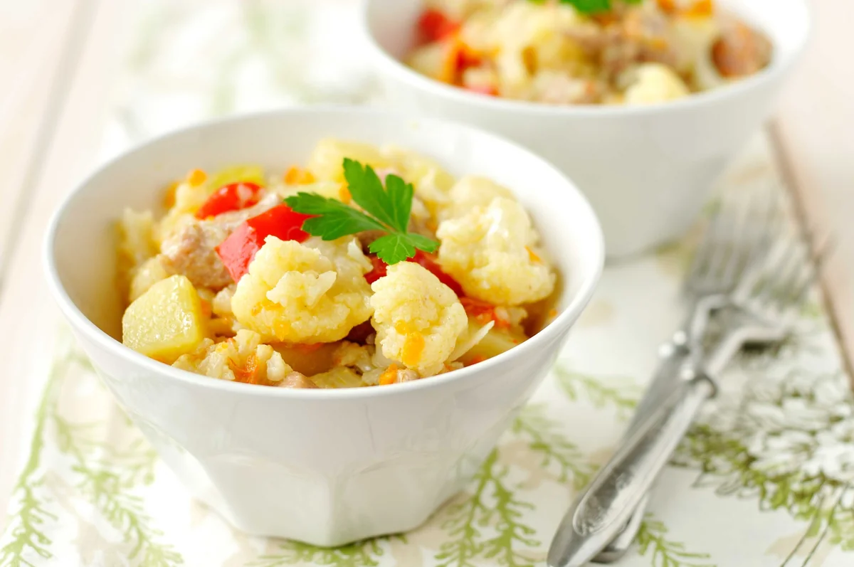 Рагу из индейки с цветной капустой