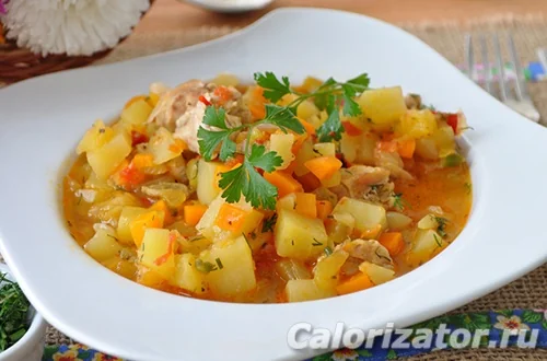 Рагу из индейки с кабачком
