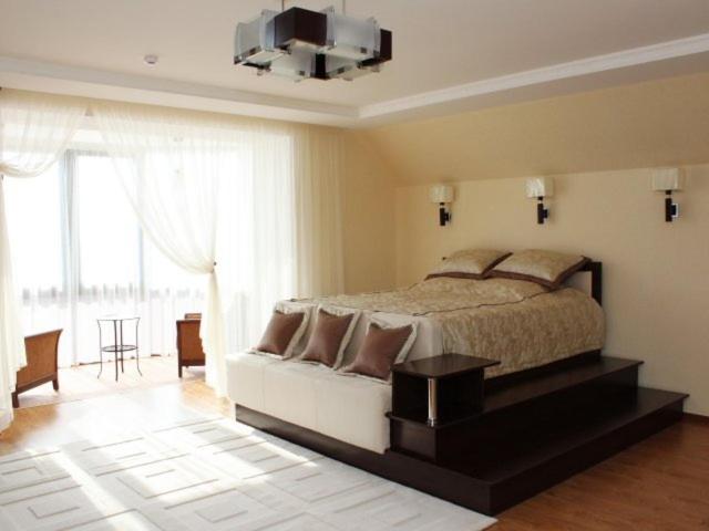 photo1