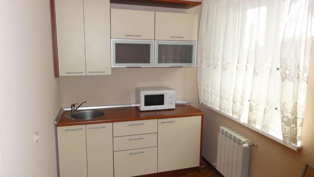 photo1