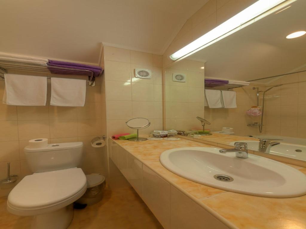 photo1