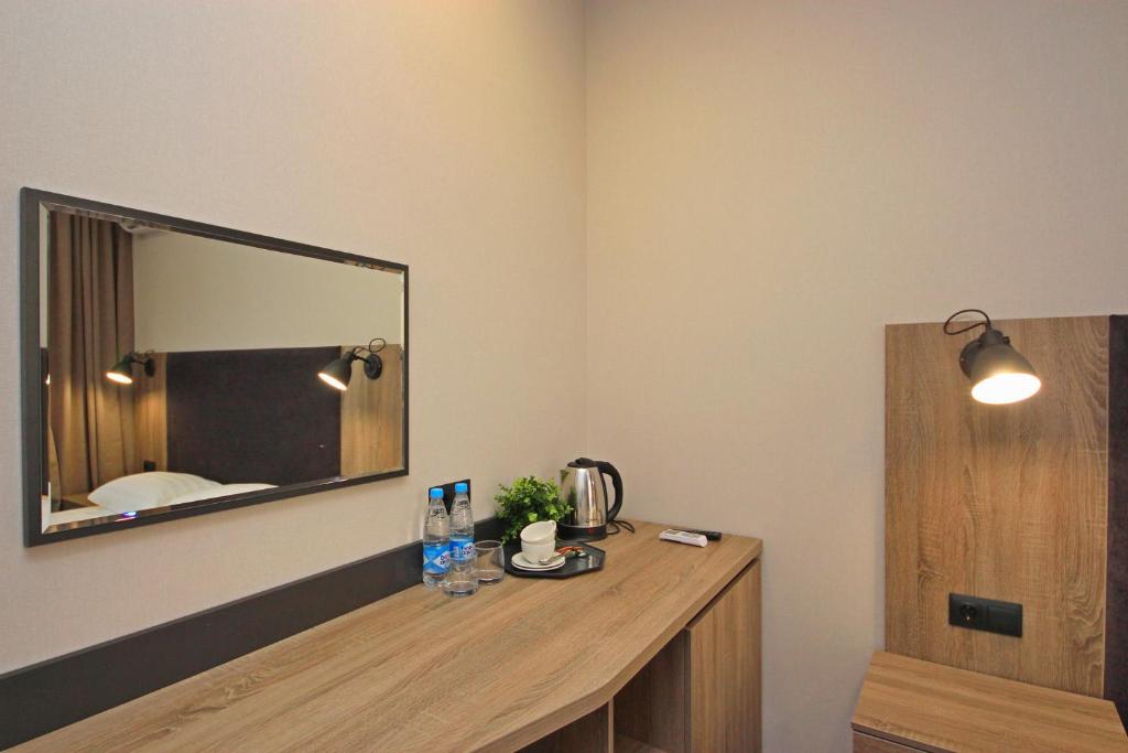 photo1
