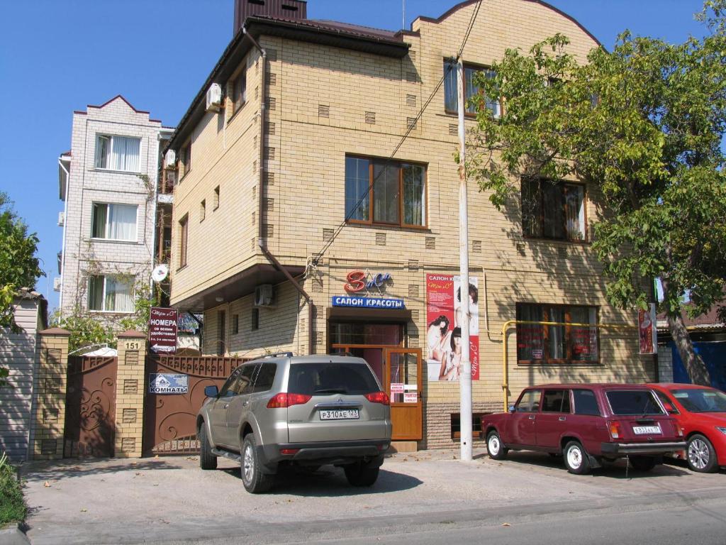 photo1