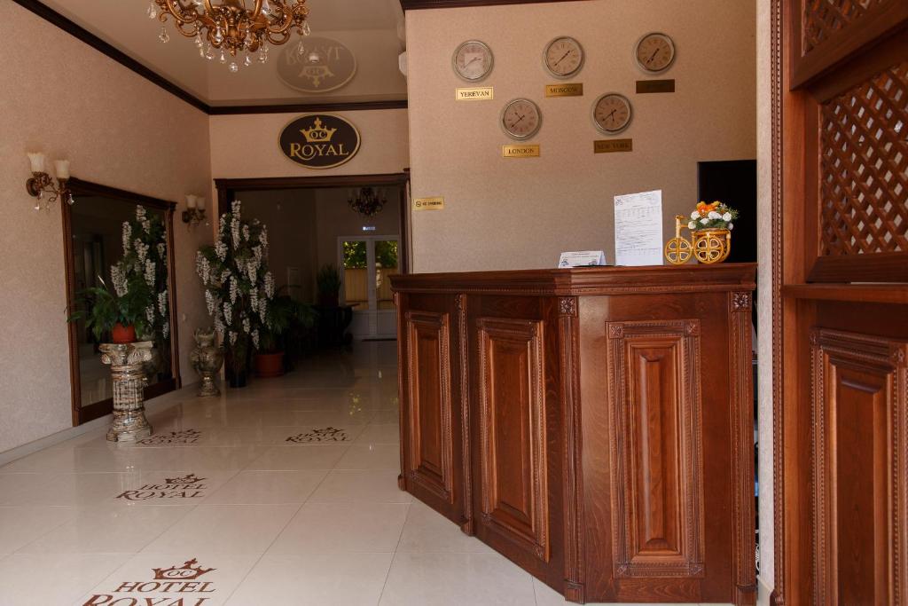 photo1