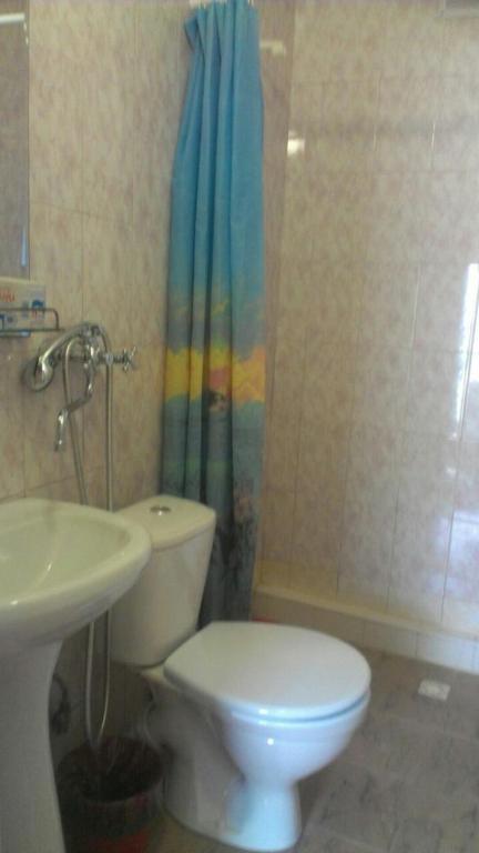photo1
