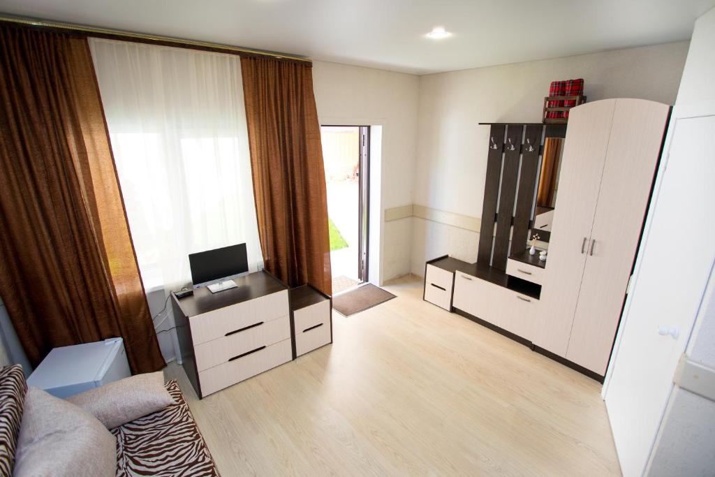 photo3
