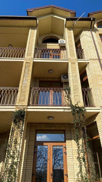 photo1