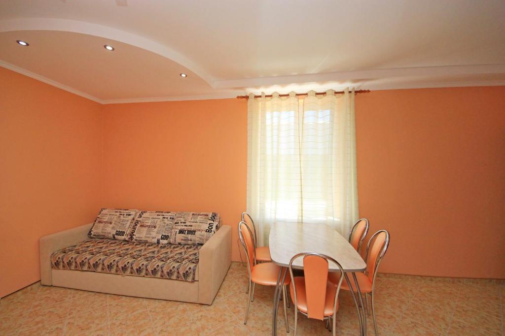 photo1