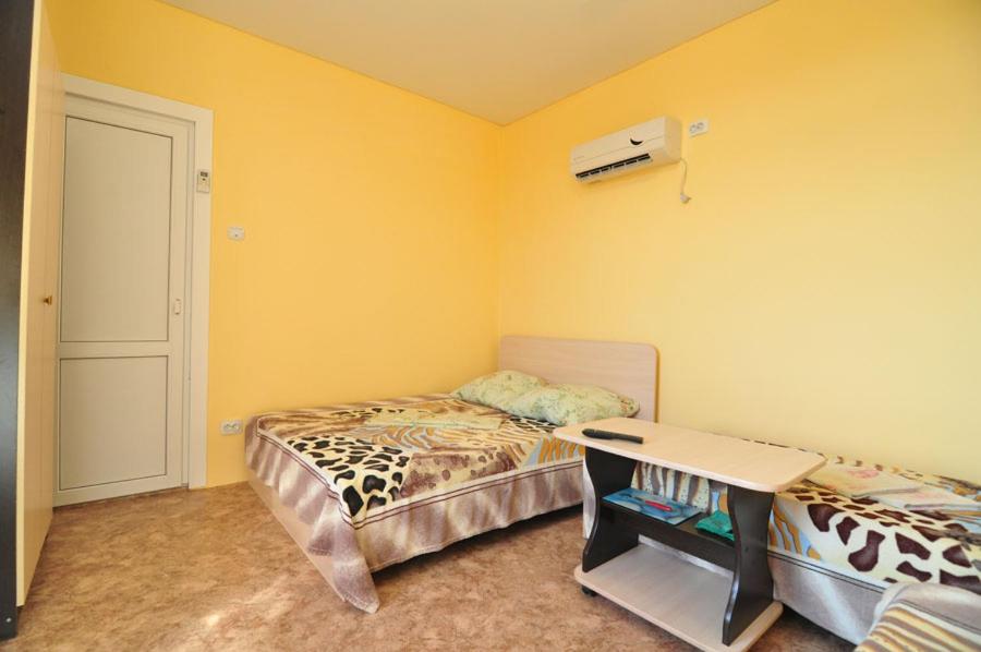photo1