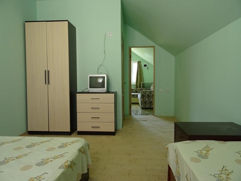 photo3